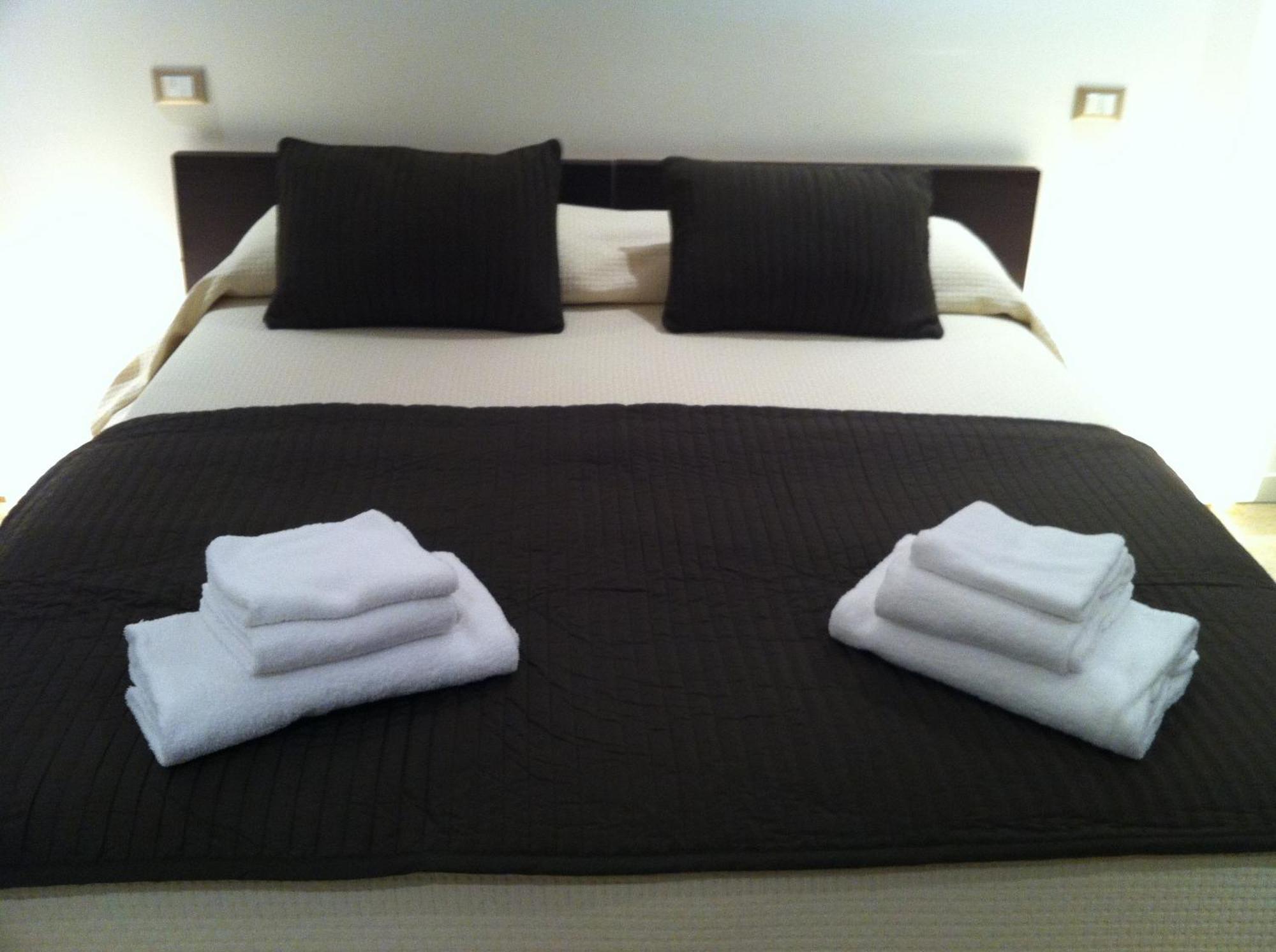 ורונה Romeo Design Rooms מראה חיצוני תמונה