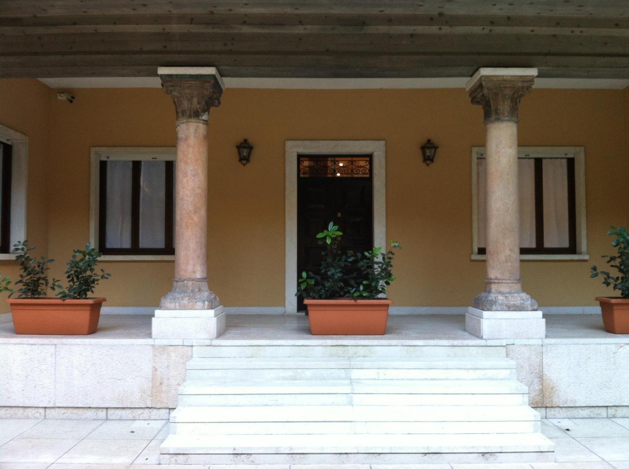 ורונה Romeo Design Rooms מראה חיצוני תמונה